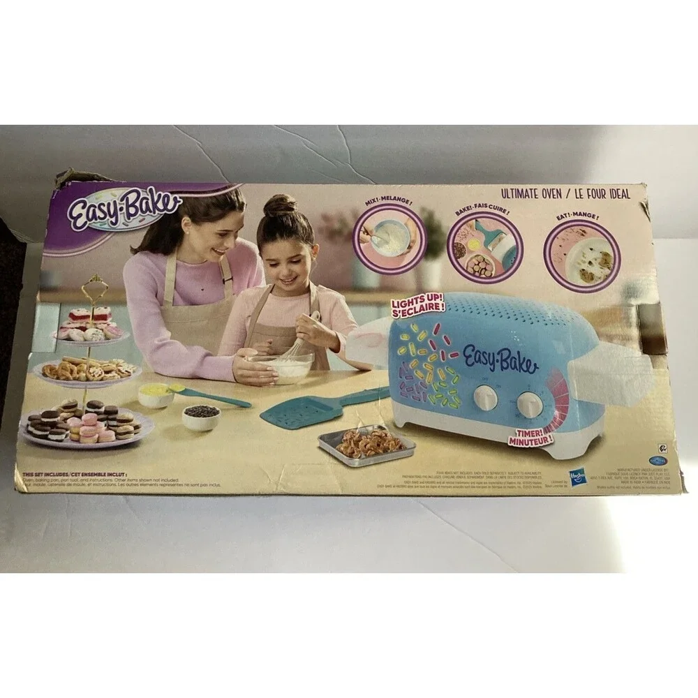 New! Easy Bake Ultimate Electric Oven Toy Includes Baking Accessories 3 Set